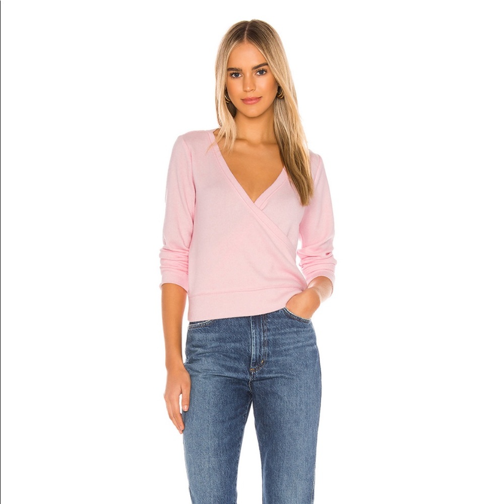 525 america LOW V PULLOVER SWEATER IN LILAC FIZZ